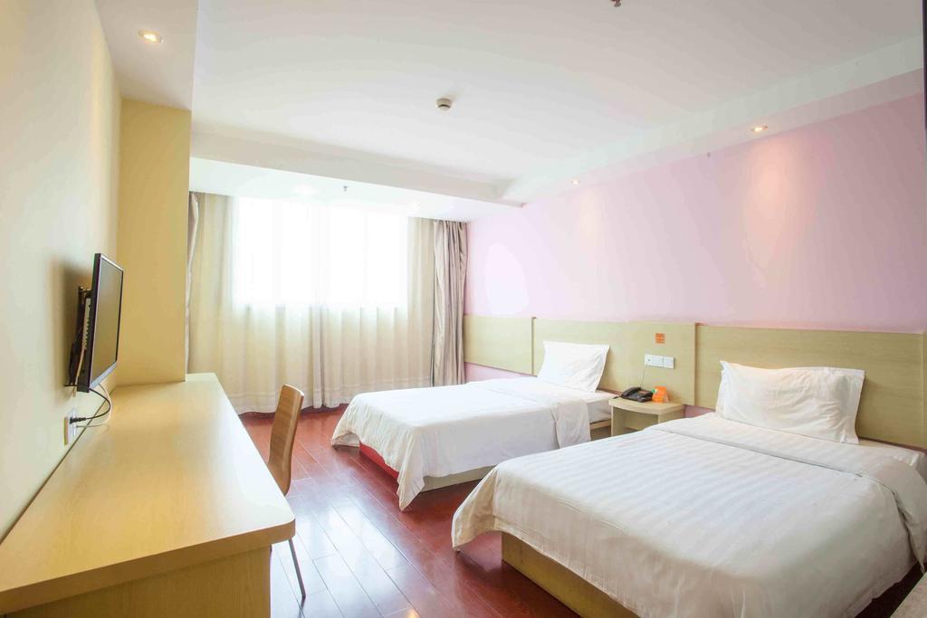 7 Days Inn Meizhou Jiangnan Kedu Commercial Plaza Zimmer foto